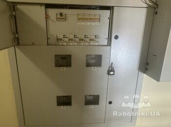 Встановити реле напруги в щиток