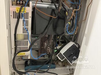 Підключити LED підсвітку до вимикачів і блоку живлення