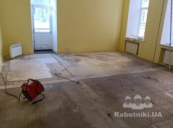 Укладка лалінату 70 м2, монтаж плінтуса ПВХ 60 м.п.