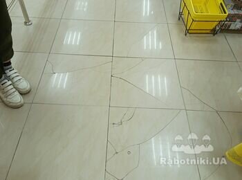 Заміна плитки в магазині, формат 60х60, площа 400м2