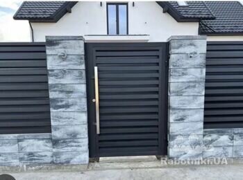 Монтаж паркану жалюзі,механічних відкатних воріт