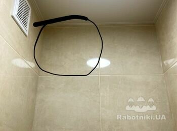 Необхідний демонтаж кількох плиток з гіпсокартону.