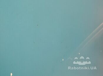 Ремонт дрібних сколів на стіні, фарбування стін і стелі