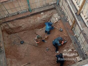 Потрібні зварювальники монтажники