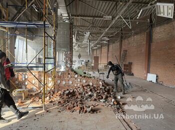 Необхідна бригада для ремонту офісного приміщення