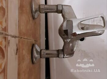 Потрібен плиточник (маленький об 'ем)