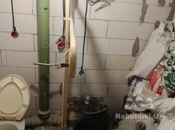 Нужно сделать сантехнику в санузле (Вторичка)