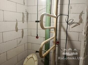 Нужно сделать сантехнику в санузле (Вторичка)
