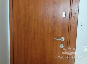 РЕСТАВРАЦІЯ ДЕРЕВ'ЯНИХ ДВЕРЕЙ