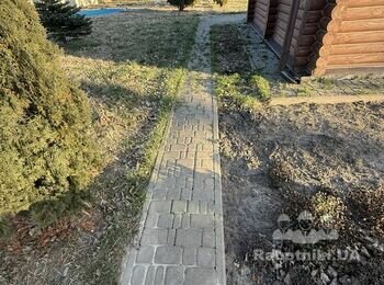 Бетонні роботи на подвір'ї