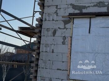 Кирпичная облицовочная кладка стены