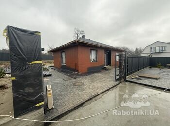 Монтаж металевих укосів (відкосів) на фасад