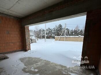 Підготовка гаражу до встановлення секційних воріт у с. Богушівка