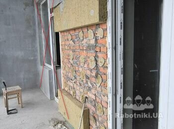 Демонтаж (вирізати) без особливого шуму пару стіни в новобудові