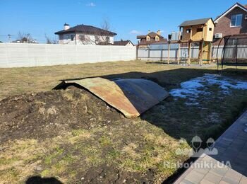 Планування території під газон