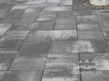 Потрібні майстри на тротуарну плитку.