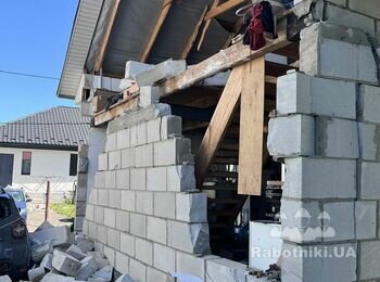 Потрібен ремонт гаража