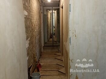Демонтаж/монтаж підлоги та шпаклівка стіни корилор