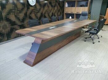 Стіл для переговорів під замовлення