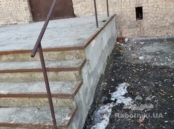 Ремонт вхідної групи та поверхів в 5 поверхівці