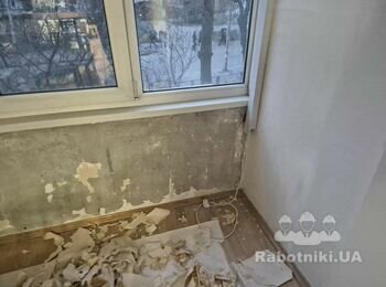 Поклеяти шпалери в 3-к квартирі