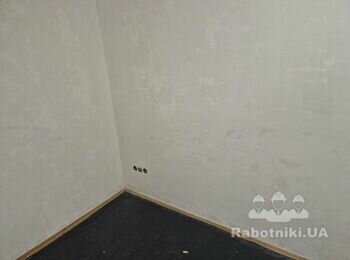 Поклеяти шпалери в 3-к квартирі