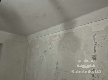 Поклеяти шпалери в 3-к квартирі