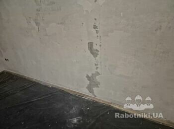 Поклеяти шпалери в 3-к квартирі