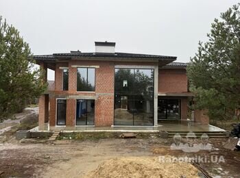 Будівництво незакінченого будинку