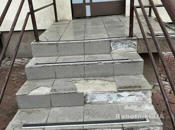 Класти керамограніт на сходинки