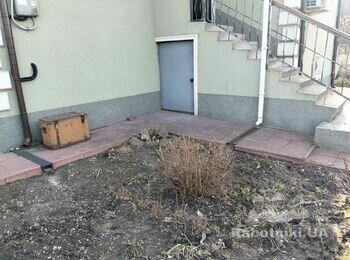 Демонтаж тротуарної плитки та монтаж гранітної плитки