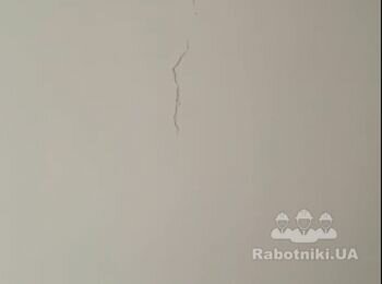 Устранить дефекты на потолке после подтопления