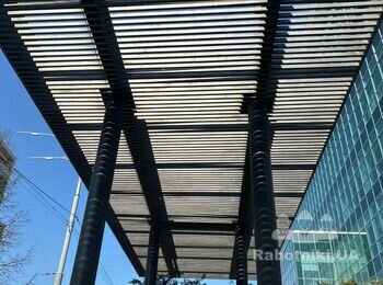 Фарбування металоконструкцій вхідноі групи .