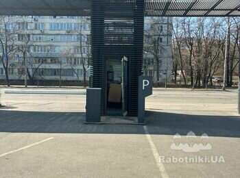 Фарбування металоконструкцій вхідноі групи .