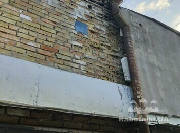 Треба зробити зовнішнє утеплення стіни гаража