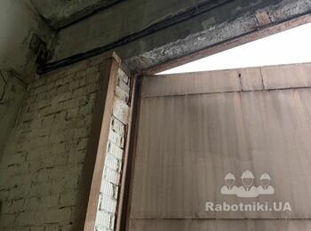 Монтаж промислових воріт