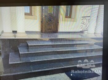 Зовнішні бетонні сходи на терасу