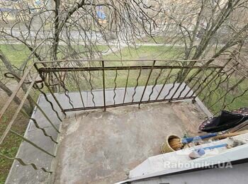 Улаштування огорожі балкону