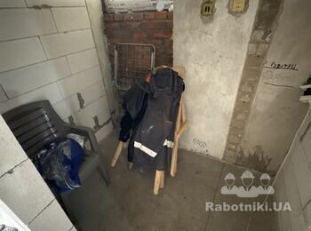 Поднять с подвала воду (сделать выводы под бойлер, унитаз, раковину)