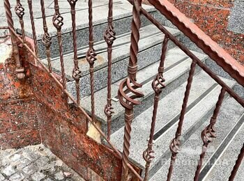 Ремонт вхідної групи (перекладання плитки)