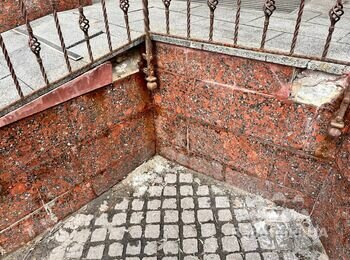 Ремонт вхідної групи (перекладання плитки)