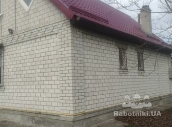 Утеплення фасаду двоповерхового будинку на селікатну цегляну основу