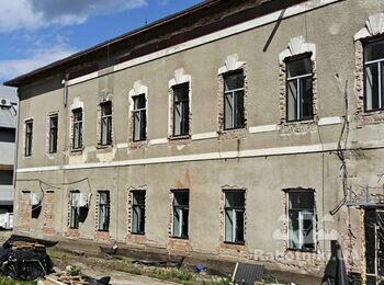 Пошук бригади фасадчиків, сантехників (1100 м)