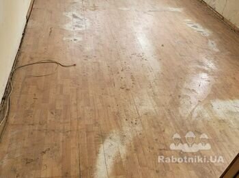 Требуются специалисты для монтажа деревянного пола.