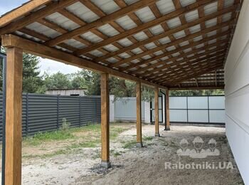 Укладання тротуарних плит біля будинку с. Бобриця