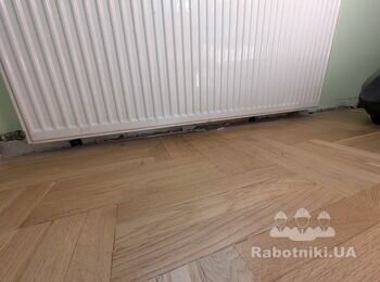 Монтаж плінтуса МДФ