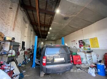 Ремонт будівлі під станцію тех. обслуговування автомобілів 500кв.м.