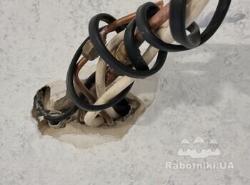 Монтаж внутрішнього блоку кондиціонера