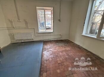 Сантехнік на декілька видів робіт