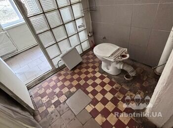 Сантехнік на декілька видів робіт